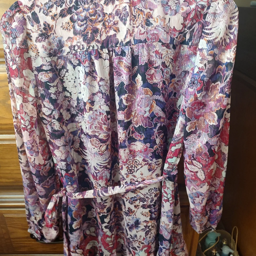 LOFT Women's Floral Long Sleeve Dress Size Small- Purple and Pink - Picture 3 of 3